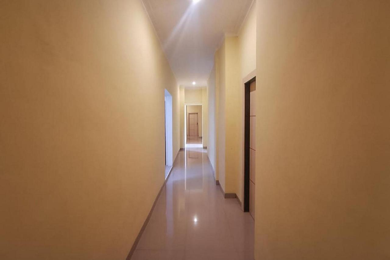 Reddoorz Near Kantor Walikota Bontang Nyerakat Ngoại thất bức ảnh